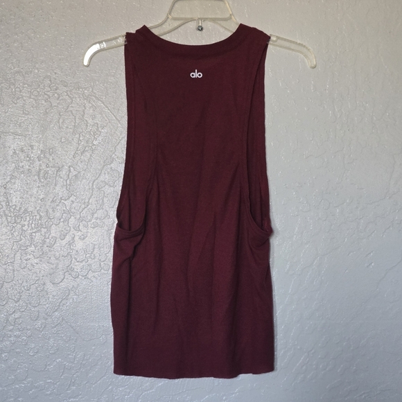 Set Of 3 Alo Yoga - Black Cherry Red, Moss Green, and Light Blue Tank TOPS SZ S - Picture 15 of 16